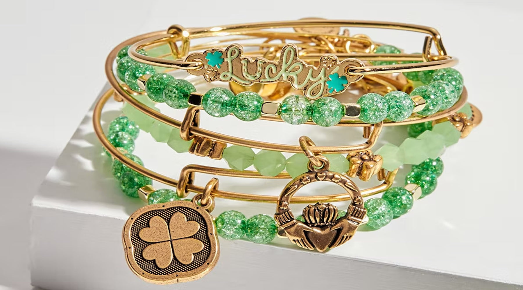 four leaf clover bracelet brand