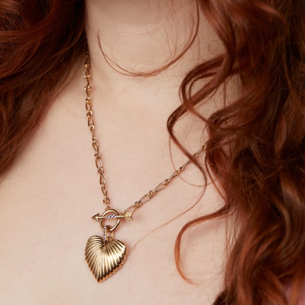 /fast-image/h_600/a-n-a/files/puffy-heart-toggle-necklace-AA818524SG-onmodel-1_1.jpg